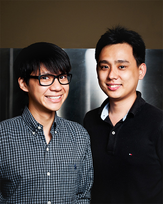 Junxian (left) with partner Jen Fi