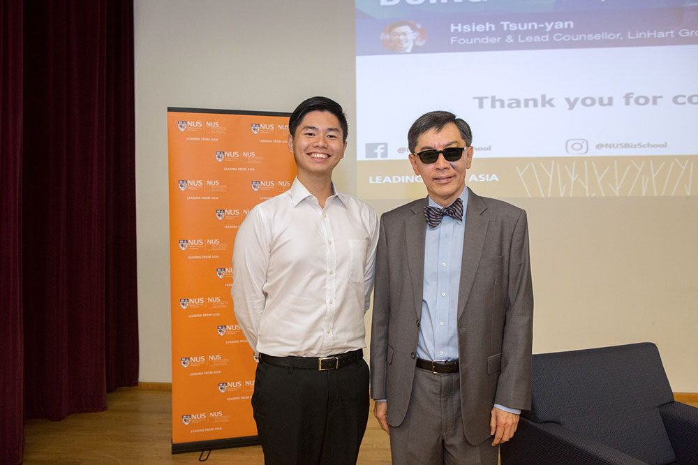 BBA student Tan Jun Wei (left) with Mr Hsieh Tsun-yan, Founder and Lead Counsellor of Linhart Group