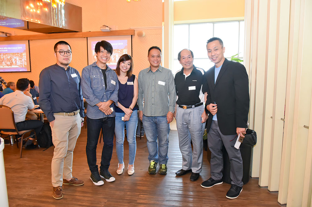 Mr Tan Yong Wah (second from right) and Head of NUS Business School’s BIZAlum, George Heng (right)