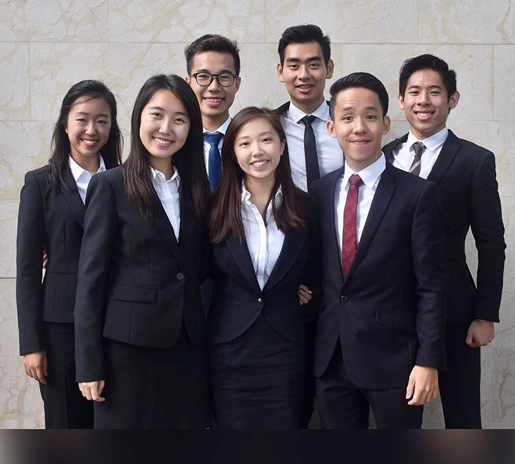 Kevin (second row; second from the right) with the newly appointed exco of the NUS Bizad Club for the 31st Management Committee