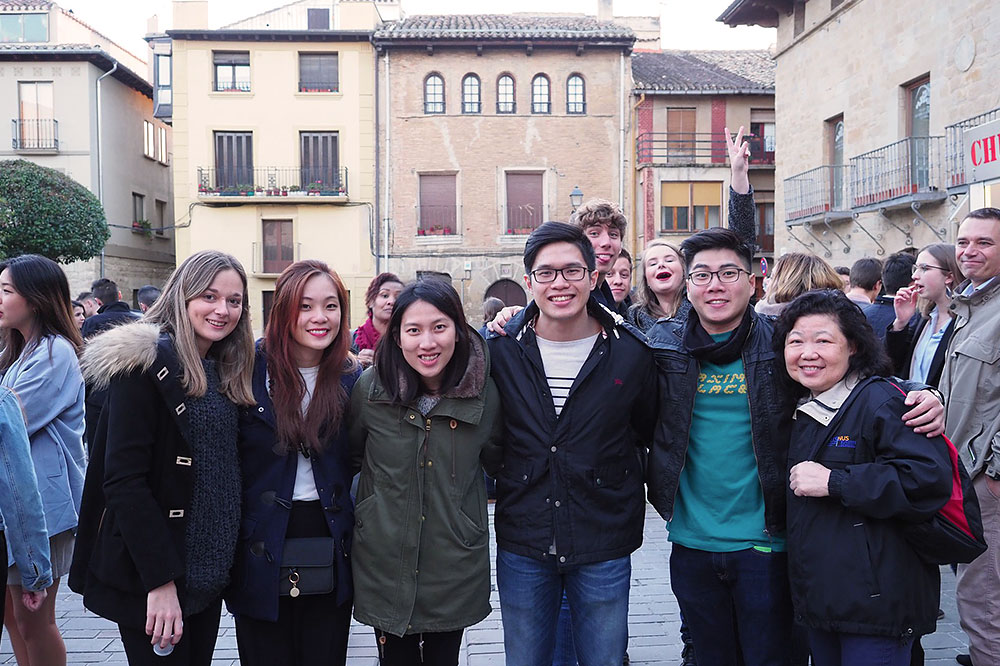 Team Horizon Consulting visiting Olite Castle in Pamplona