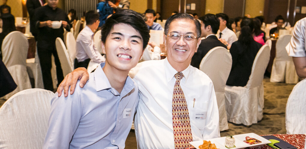 Reuniting with a benefactor through the Peh Chin Hua Bursary - NUS BizBeat