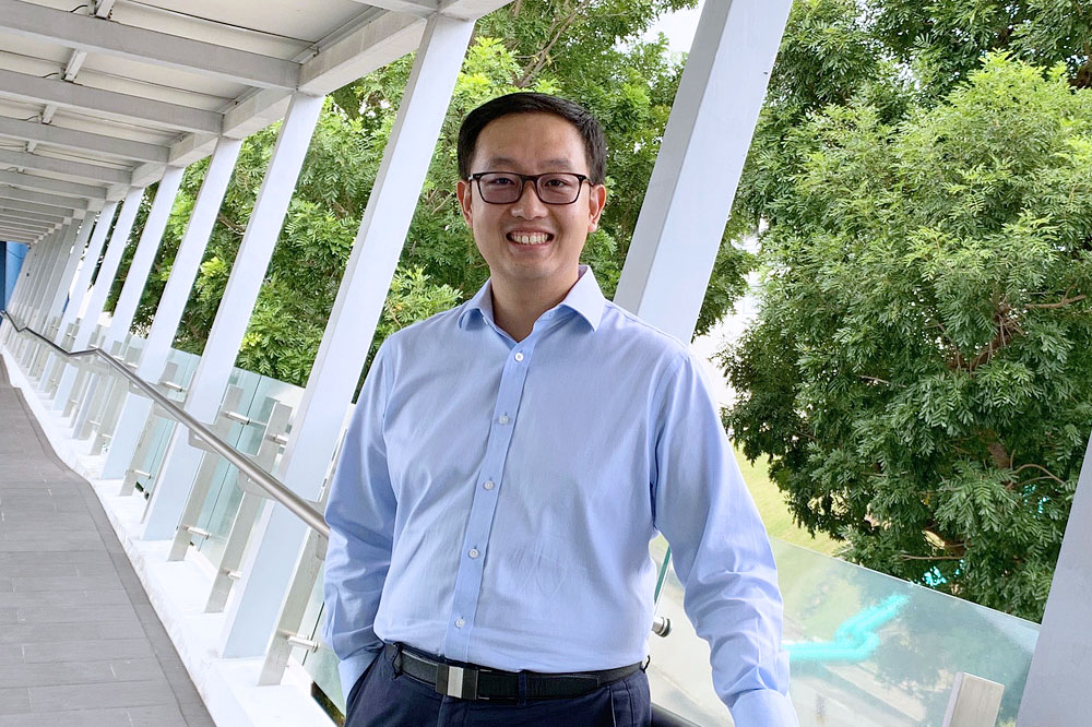 NUS MBA candidate Wan Chunfeng was named in the prestigious MIT Technology Review Innovators Under 35 Asia Pacific list.