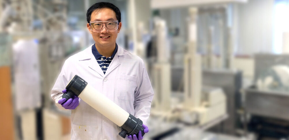 Chunfeng’s research lies in reversing desalination to harvest energy. (Photo credit: NUS Department of Chemical and Biomolecular Engineering)