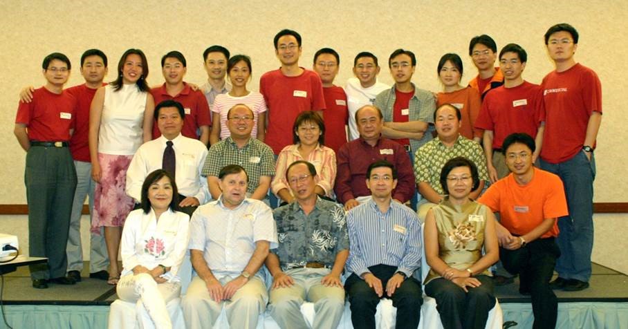 Nan Sze’s (last row, third from left) class with the late Prof Lim Chin (front row, middle) who was then acting Dean of NUS Business School