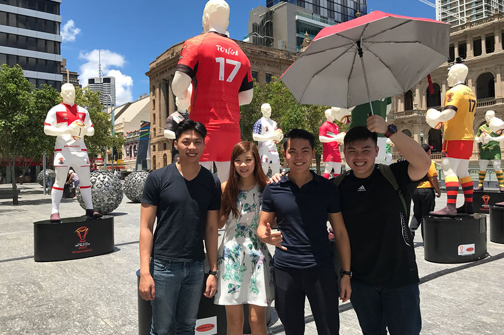 Zhou Hong (second from right) and his team in Brisbane for a case competition