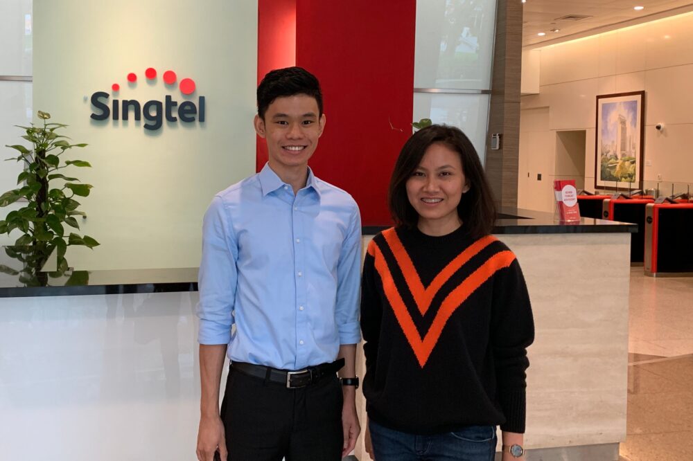 Miranti Lestari (right)
Business Management Manager at the Singtel International Group
Bachelor of Business Administration – Finance (2015)