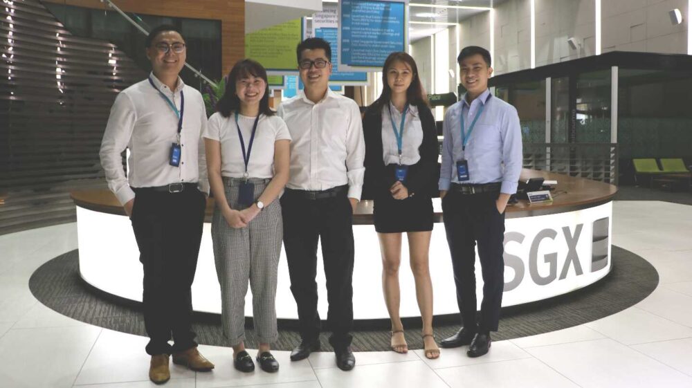 Tom Vo (centre), Deputy Head of Market Operations at SGX
Bachelor of Business Administration - 
Finance, Human Resource Management (2007)
