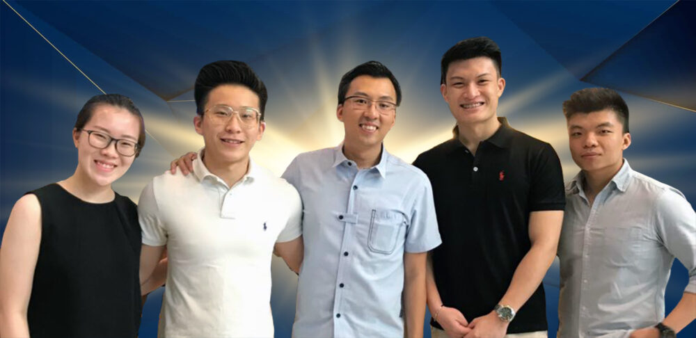 (Centre) Jason Teo, Head of Business Development, ONE Esports
Bachelor of Business Administration - Finance (2014)