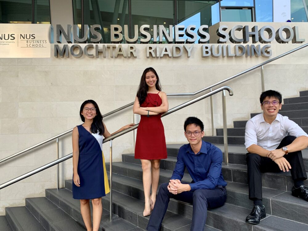 Jolene (second from left) with her project group mates at NUS Business School. (Photo taken before the pandemic) 