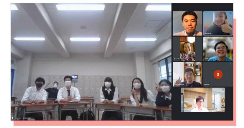 Virtual lecture in progress 

(Largest frame: Jissen High School students, smaller frames: NUS MINT mentors)