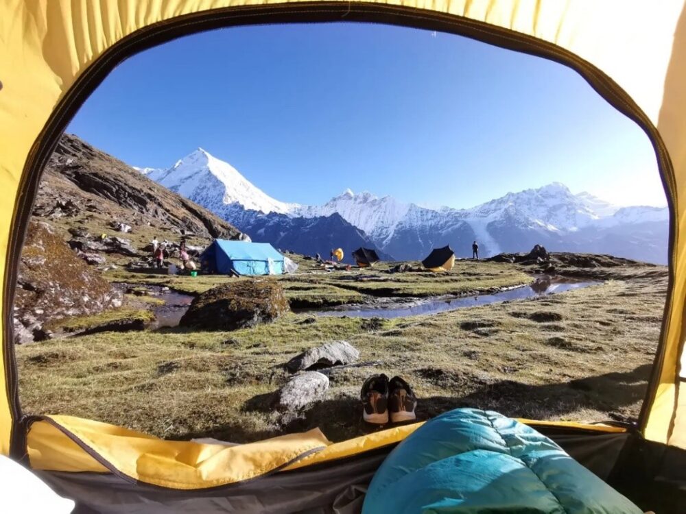 The breakfast view at lower base camp