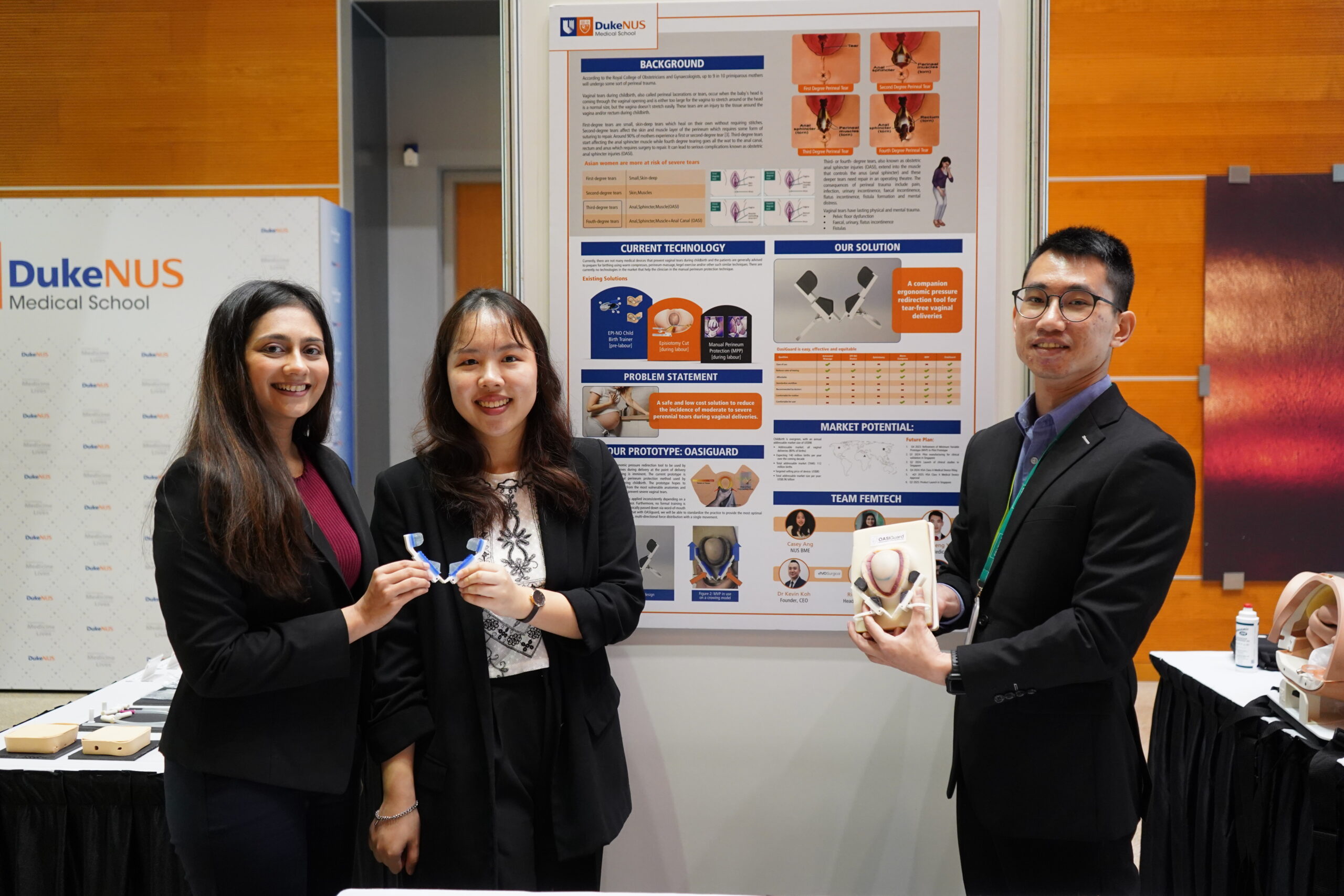 Anar Sanjaykumar Kothary, MBA student (on the left) and her teammates from NUS College of Design and Engineering and Duke-NUS Medical School. 